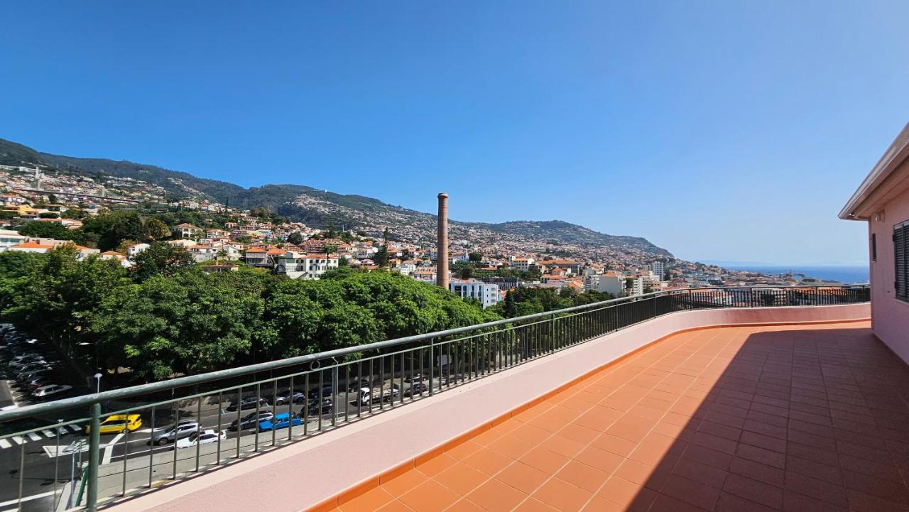Garden And Seaview Apartment - Free Parking フンシャル エクステリア 写真