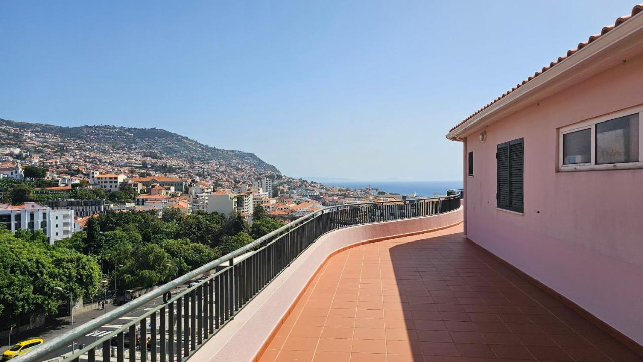Garden And Seaview Apartment - Free Parking フンシャル エクステリア 写真